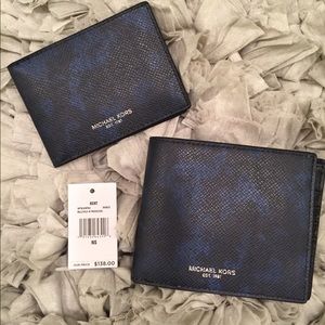 Sale🎁 Michael Kors wallet.